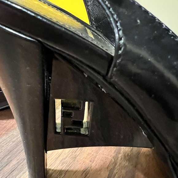 Fendi Platform Slingback Heel - Picture 4 of 11